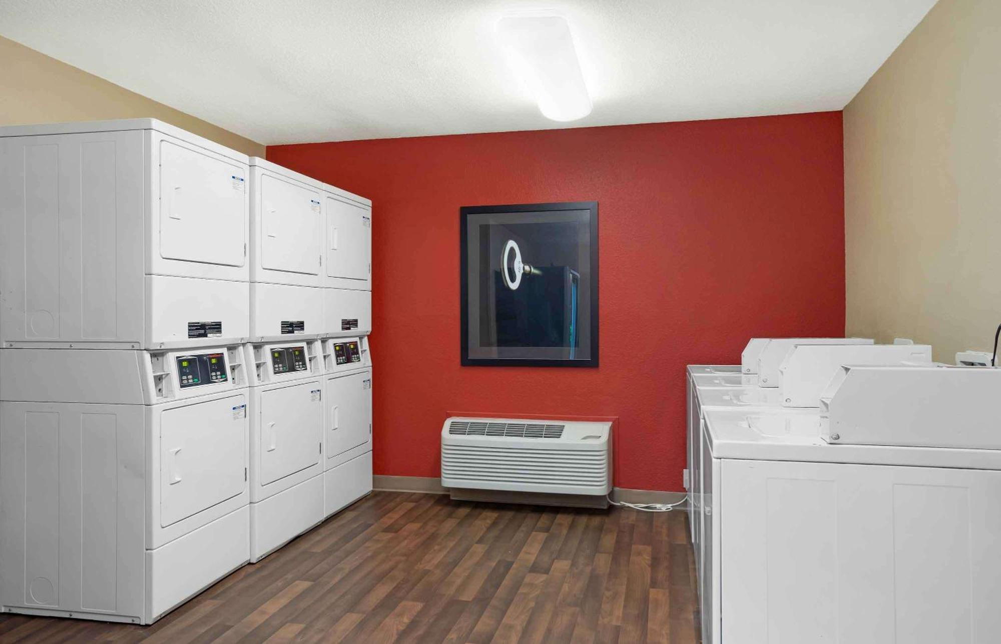 Extended Stay America Suites - Houston - Med Ctr - Greenway Plaza Екстер'єр фото
